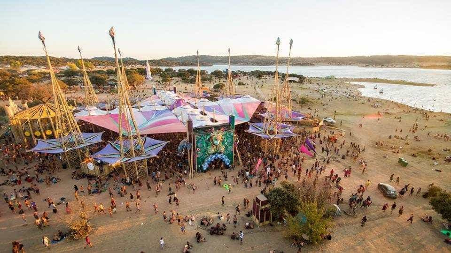 Interpellés pour vente de drogue au Boom Festival. Ils avaient déjà amassé 10.000€.