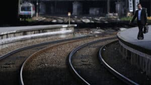 IP et le consortium LusoLAV signent la concession du 1er PPP du TGV mardi.
