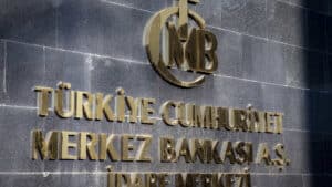 La Banque centrale de Turquie abaisse les taux directeurs de 300 points de base.