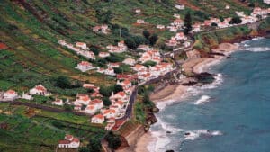 La CGTP défend une augmentation générale urgente des salaires aux Açores.