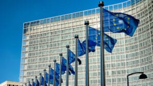 La Commission européenne admet que l'accord avec les États-Unis "n'est parfait" pour personne.