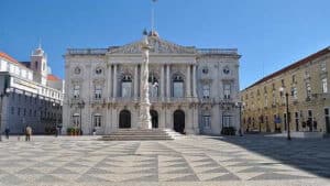 La municipalité de Lisbonne met à jour les soutiens scolaires pour l'année scolaire 2025/2026.