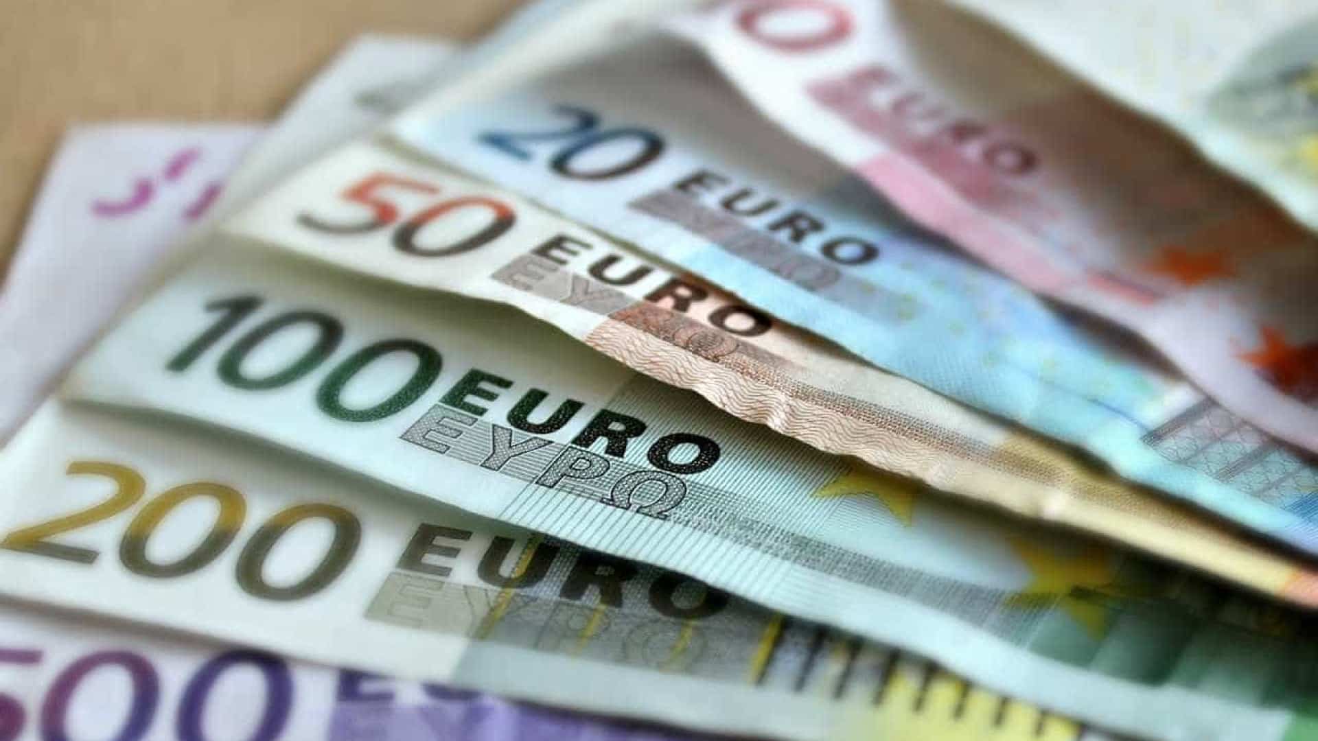 L'AdC a lancé une enquête auprès des banques pour évaluer les limitations à la concurrence.