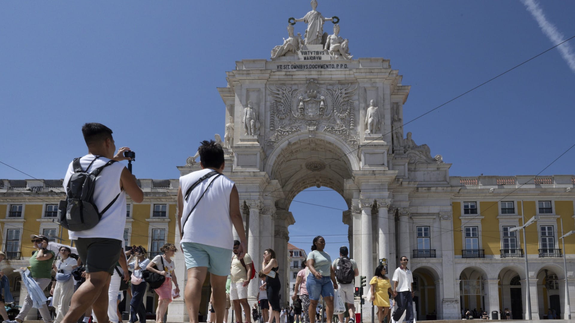 L'Assemblée municipale de Lisbonne recommande d'atténuer les "effets négatifs du tourisme".