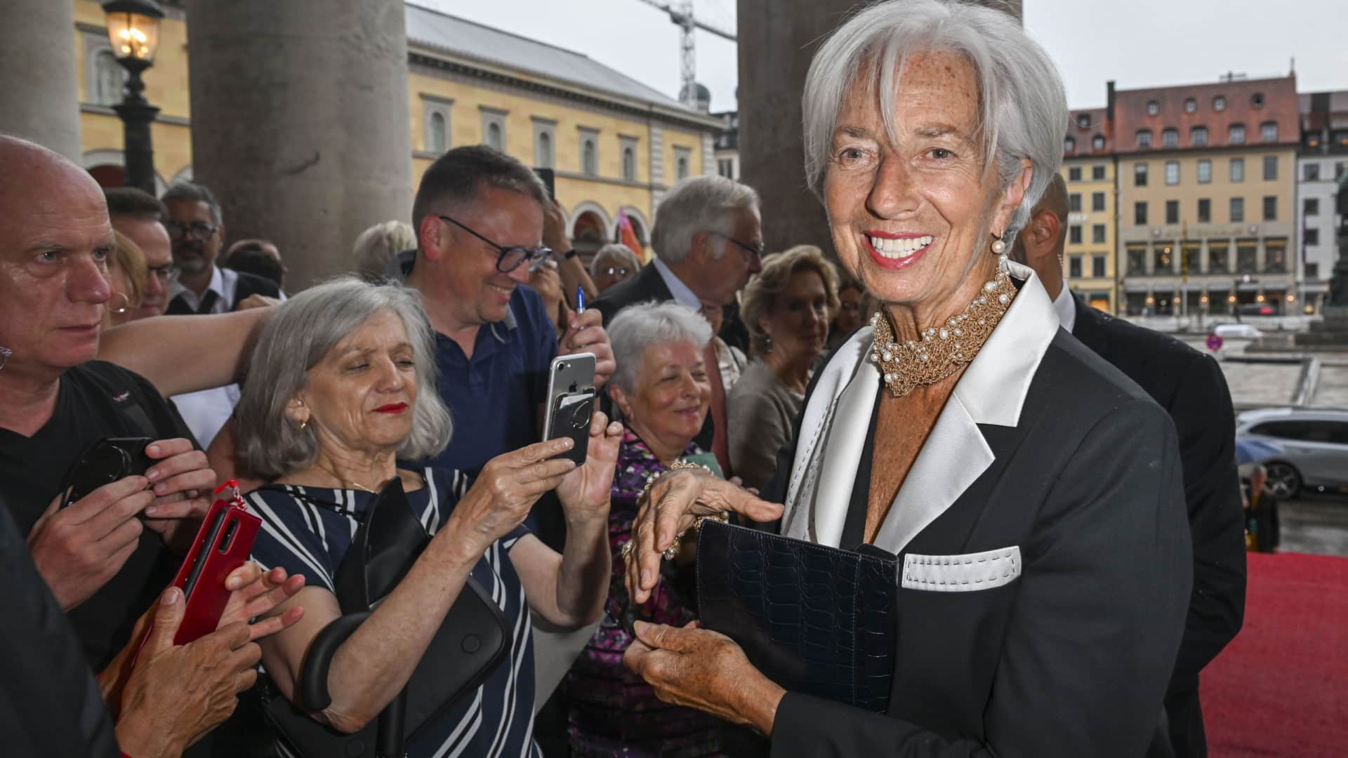 Le forum de la BCE commence aujourd'hui à Sintra et accueillera Lagarde et Powell.