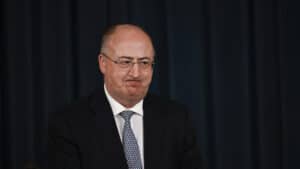 Le gouvernement soutient les viticulteurs du Douro qui s'engagent à réduire la production.