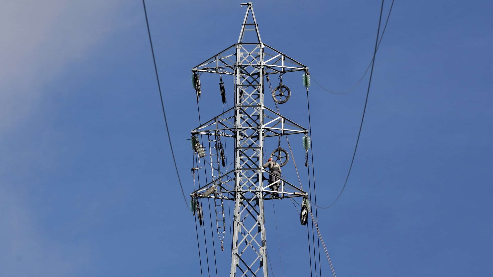 Le gouvernement va évaluer la possibilité d'une liaison électrique avec le Maroc.