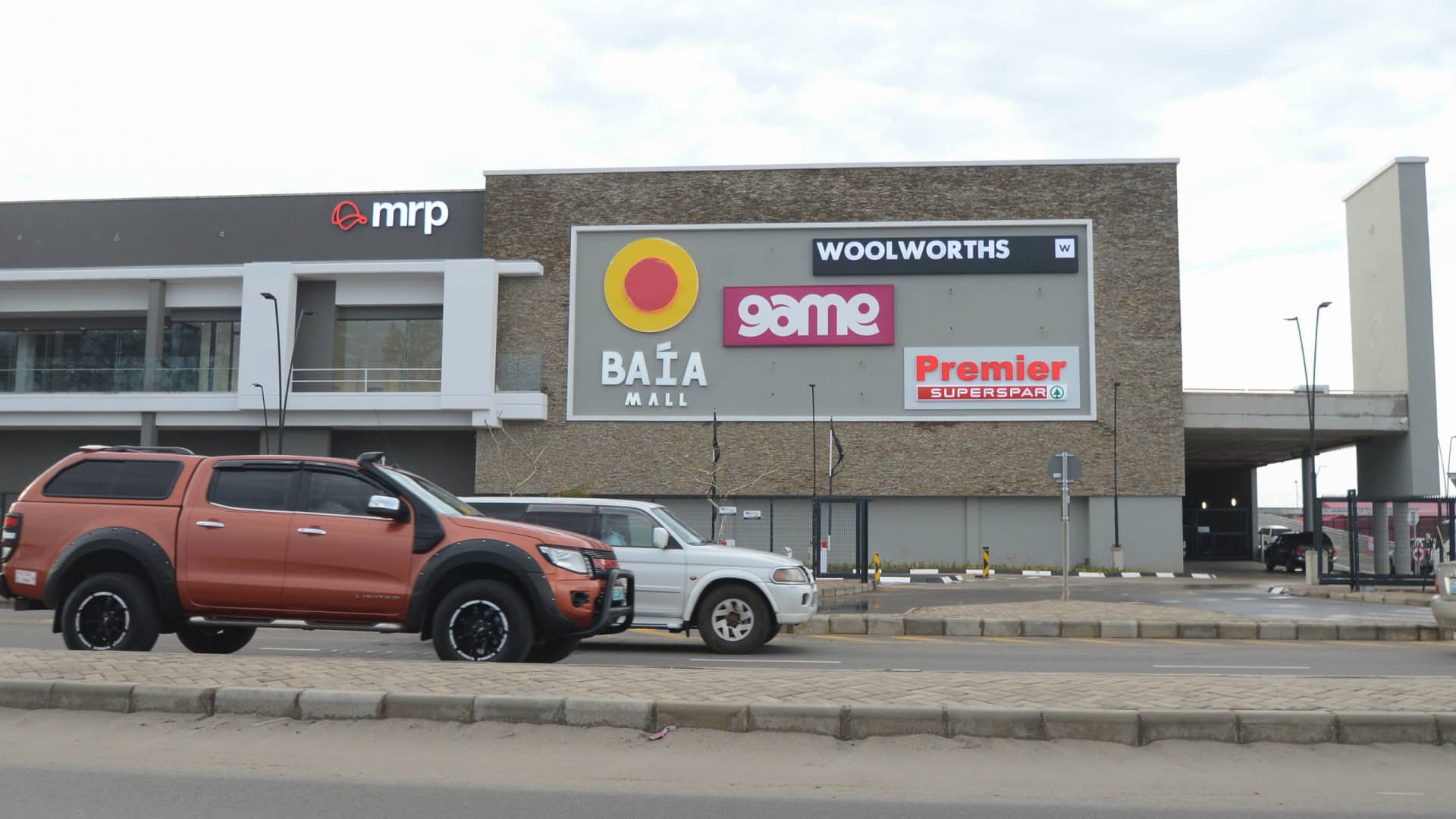 Le président mozambicain propose de libéraliser les horaires pour stimuler l'économie.