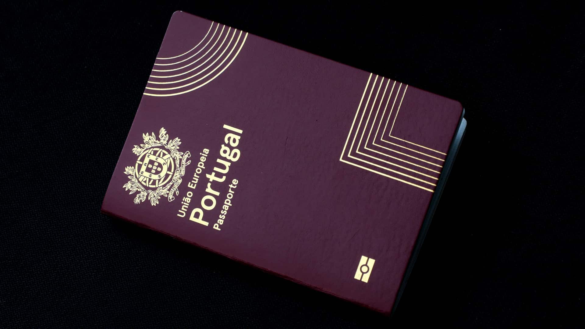 Le syndicat avertit que des défaillances persistent et affectent l'émission de passeports.