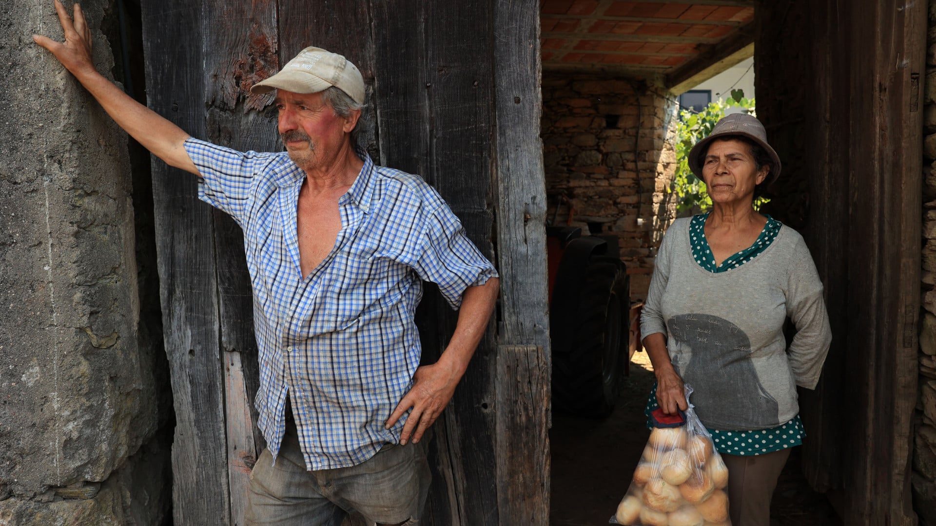 L'entraide des habitants du Seixo a aidé à protéger le village entouré par les flammes.