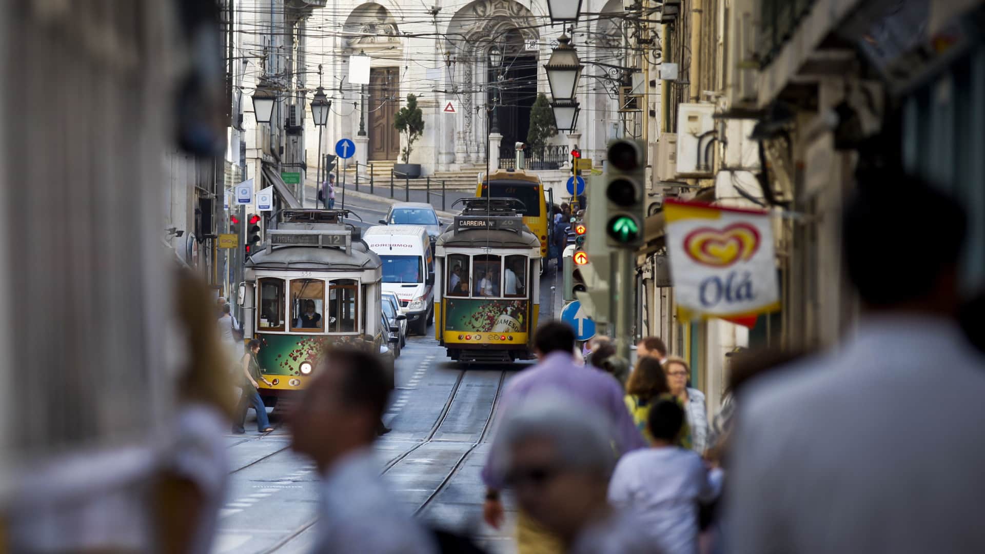 Les commerçants du centre-ville se plaignent de vols quotidiens et demandent une intervention.
