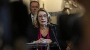 Les travailleurs précaires de la SS demandent une régularisation à la ministre du Travail.