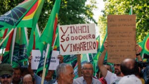 Les viticulteurs du Douro se rendent à Lisbonne pour demander des mesures au gouvernement.