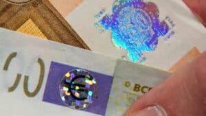 L'euro baisse à nouveau et se situe autour de 1,16 dollars.
