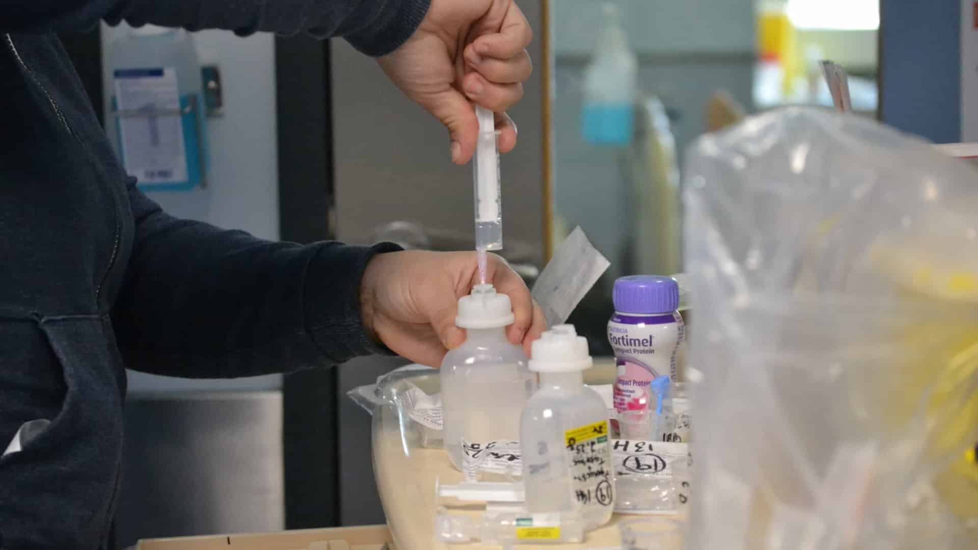 L'UE déclare que 90 % des étudiants ont terminé leur master en sciences infirmières sans redoubler.