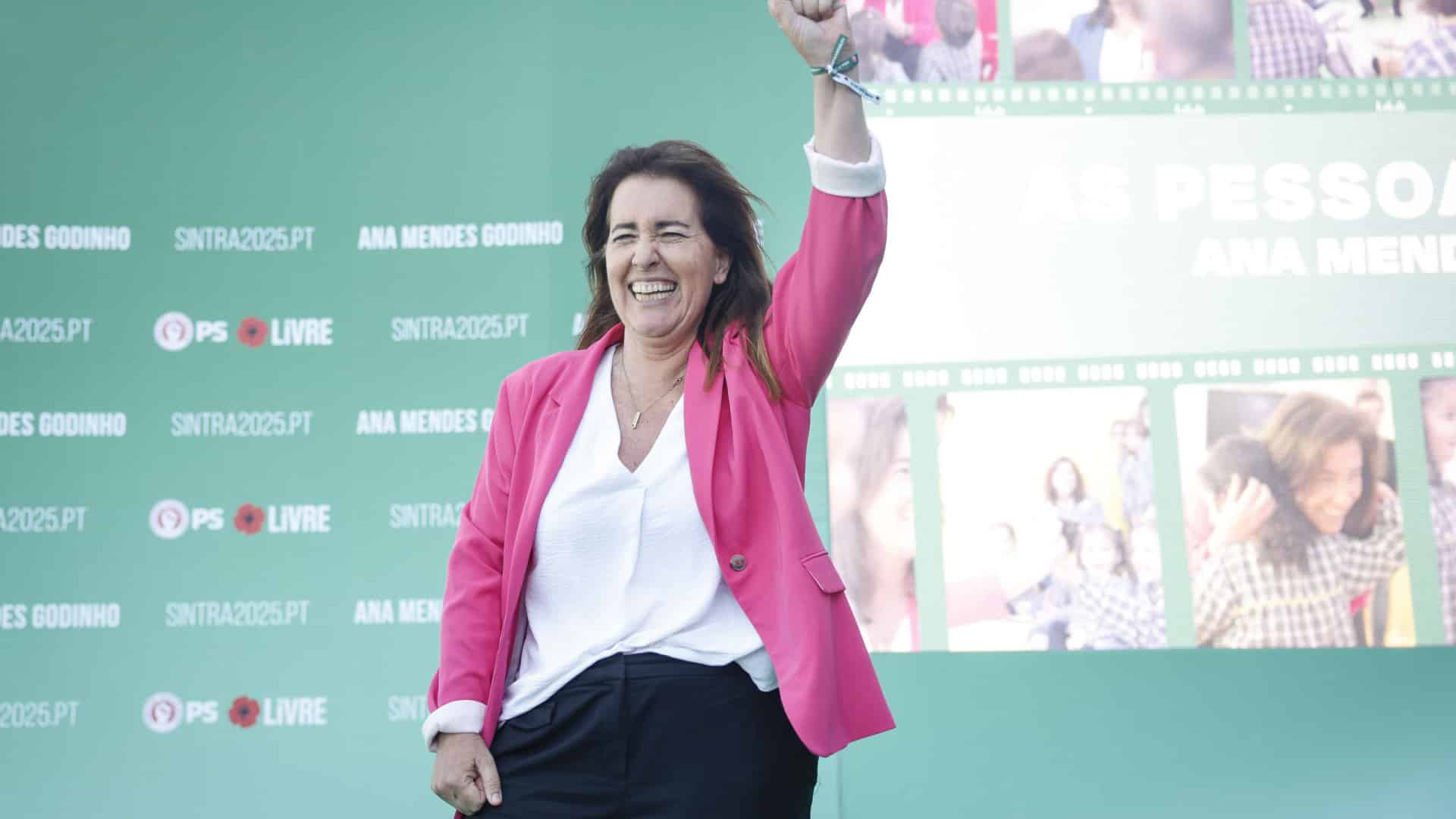 Mendes Godinho promet 10 000 maisons à Sintra d'ici 2030 et plus de transports.
