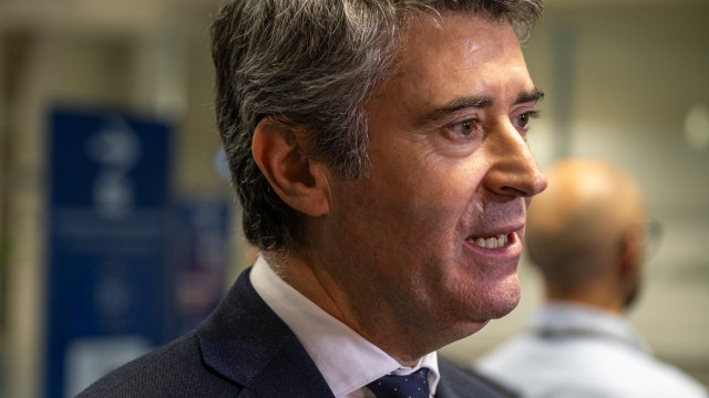 Carneiro enaltece 