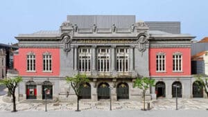 Opéra de Dino D'Santiago et nouvelle pièce de Marco Martins au Theatro Circo