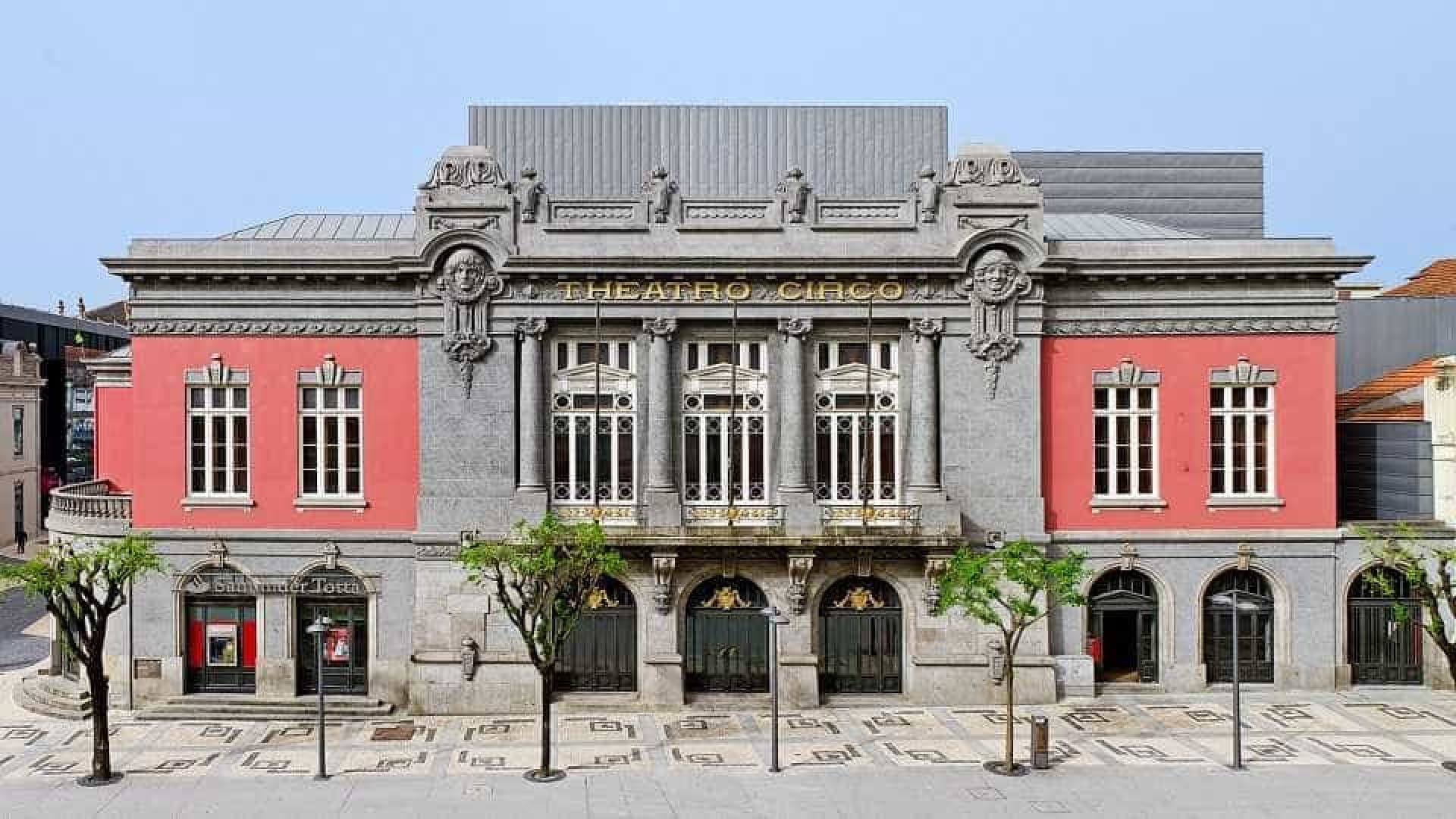 Opéra de Dino D'Santiago et nouvelle pièce de Marco Martins au Theatro Circo