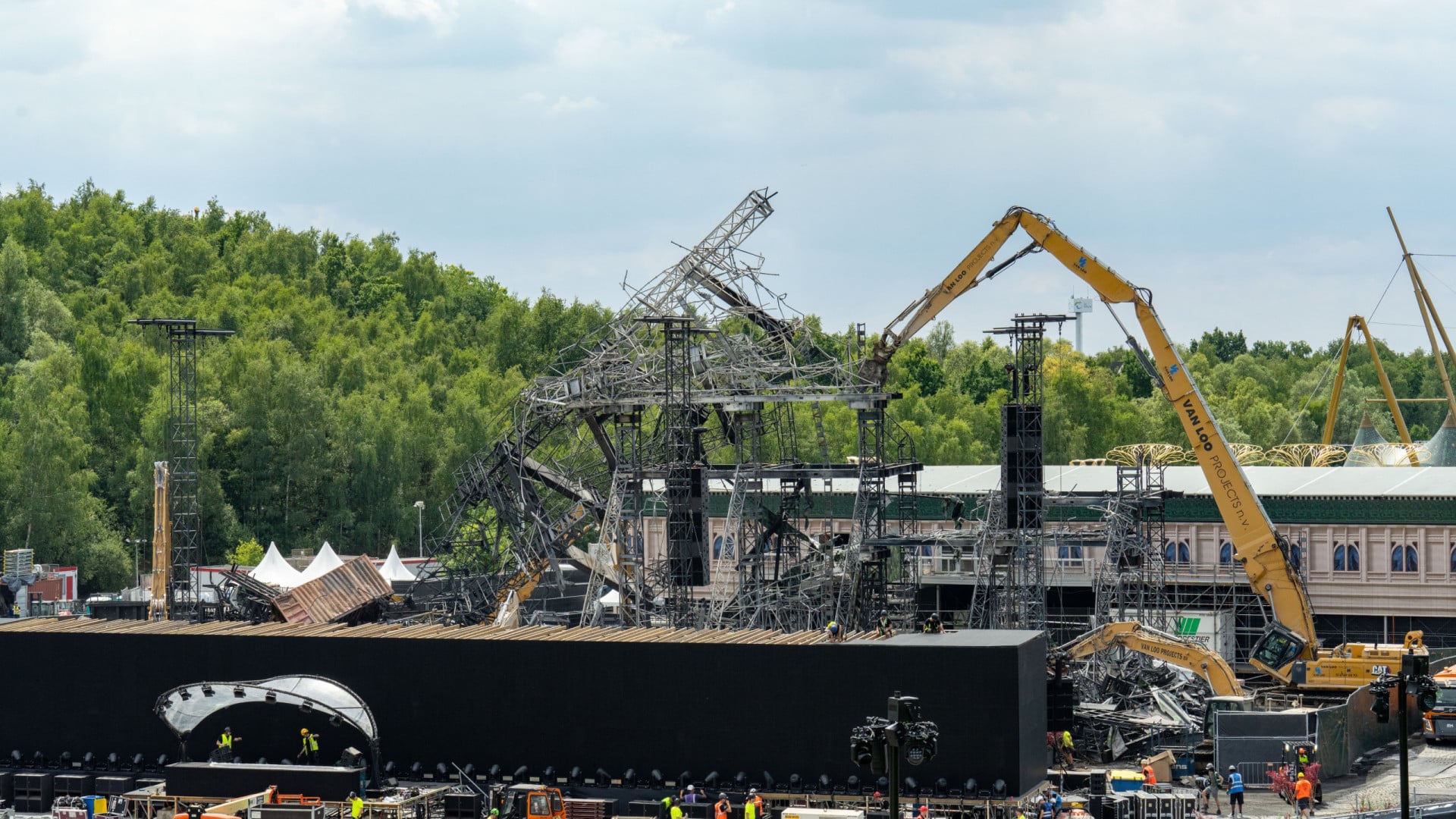 Plus de 850 DJ jouent dès aujourd'hui pour 400 000 personnes à Tomorrowland.