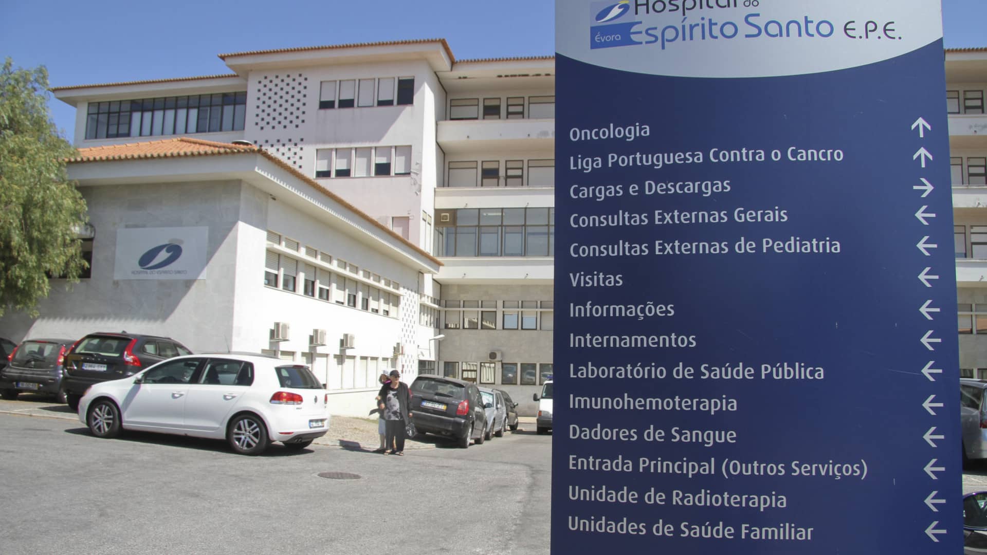 Service d'urgence polyvalent de l'Hôpital d'Évora avec des contraintes