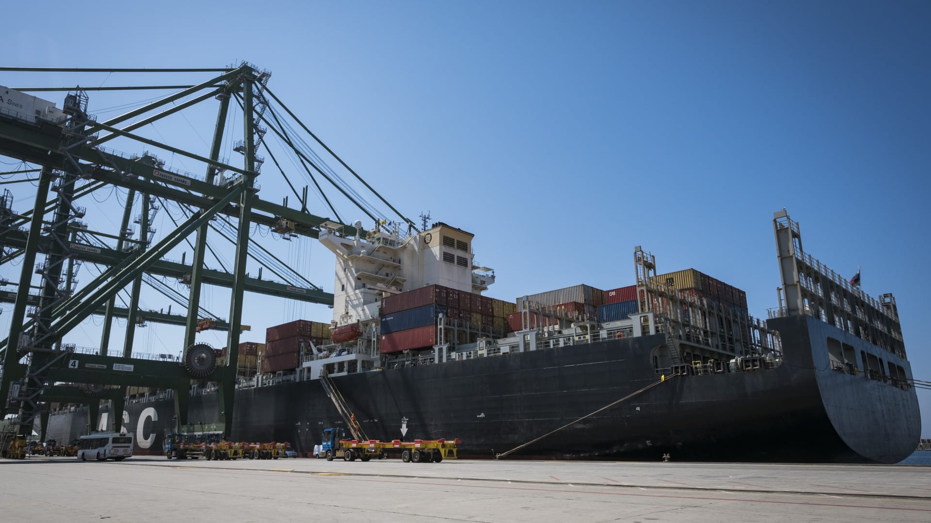 Sines accueille la première opération de ravitaillement de GNL entre navires au Portugal.