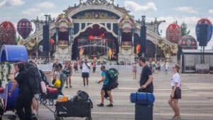 Tomorrowland ; Des centaines de Portugais soutiennent le DJ Diego Miranda