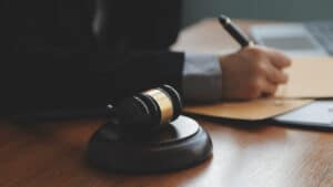Un homme suspecté de vol de voiture s'est enfui du tribunal d'Esposende.