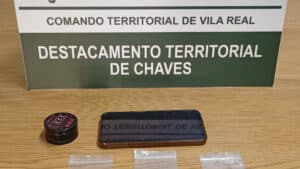 Un jeune de 23 ans arrêté pour trafic de stupéfiants à Chaves.