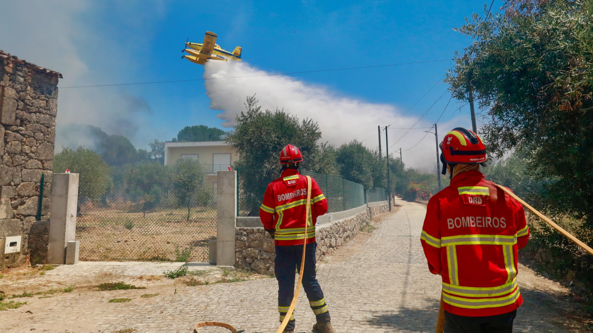 Une femme a été déplacée à la suite de l'incendie à Nisa.