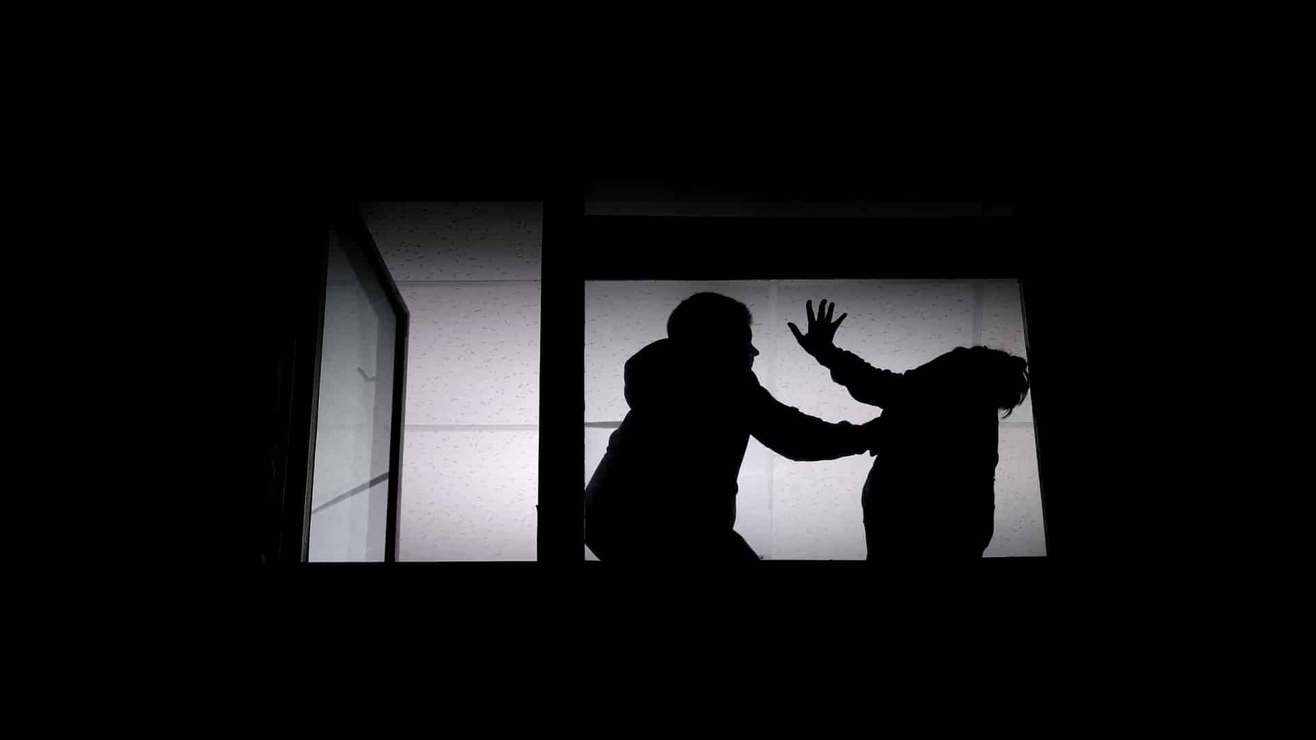 Violée par son petit ami, elle a fugué de chez elle. L'hôpital a alerté la PJ.