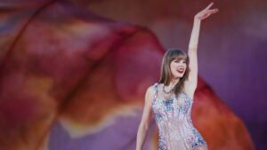 Vous avez manqué Eras Tour ? Il y a 13 figures de Taylor Swift dans 13 Madame Tussauds.