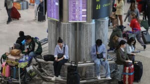 Aéroport de Lisbonne avec 18 vols annulés lors d'une journée de grève chez Menzies.