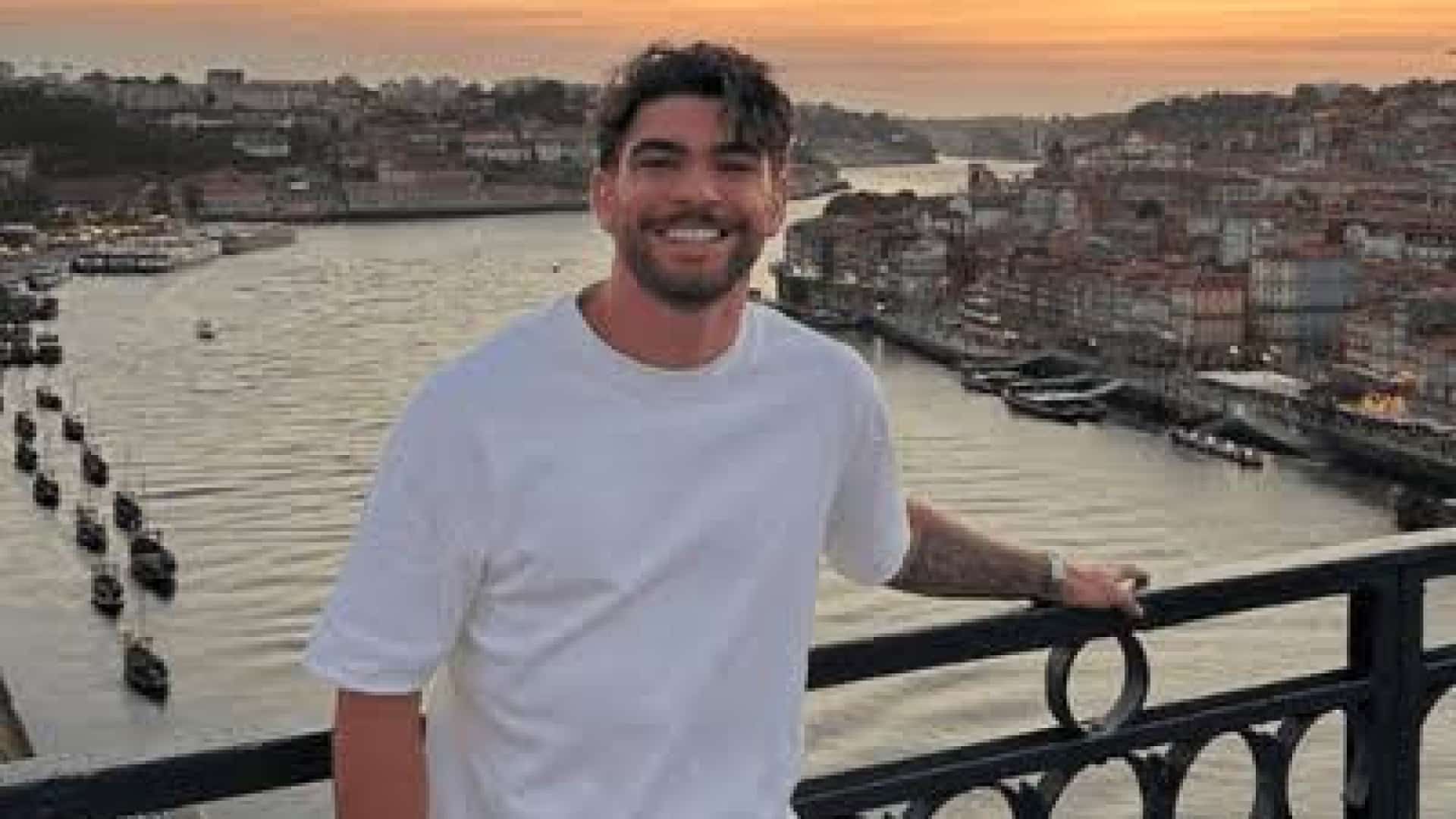 Afinal, le jeune qui est mort à Ibiza n'est pas portugais (c'est le père qui habite ici).