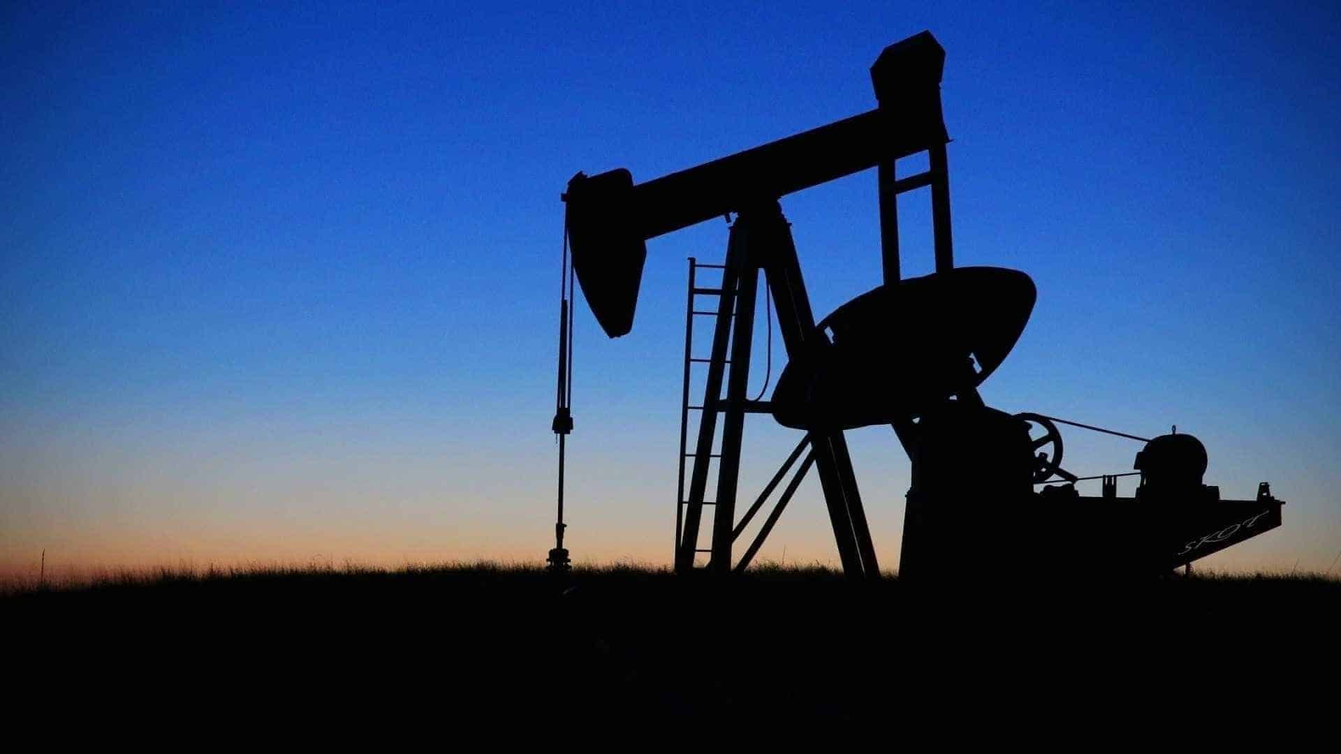 AIE avertit que la production supplémentaire de l'OPEP+ pourrait créer un excédent d'offre.