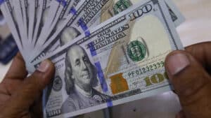 Alléger la pression ? La banque centrale d'Angola met à disposition 162,7 millions.