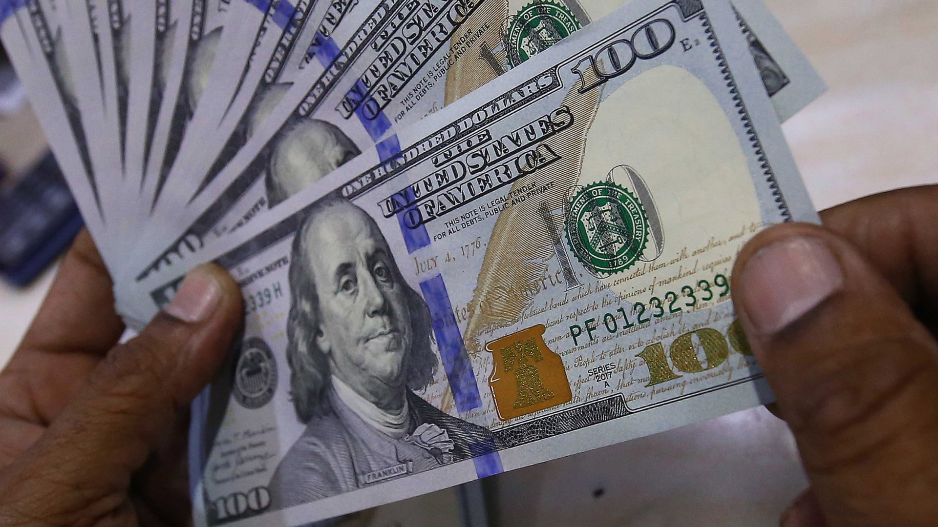 Alléger la pression ? La banque centrale d'Angola met à disposition 162,7 millions.