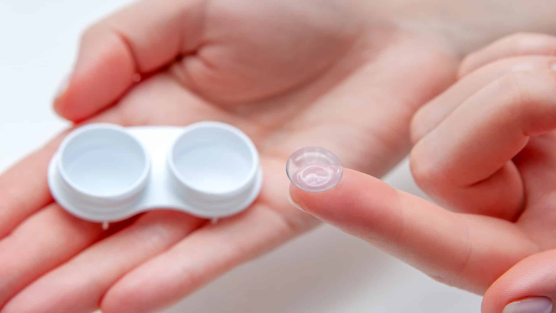 Attention ! Des lots de liquide pour lentilles de contact vont être retirés.
