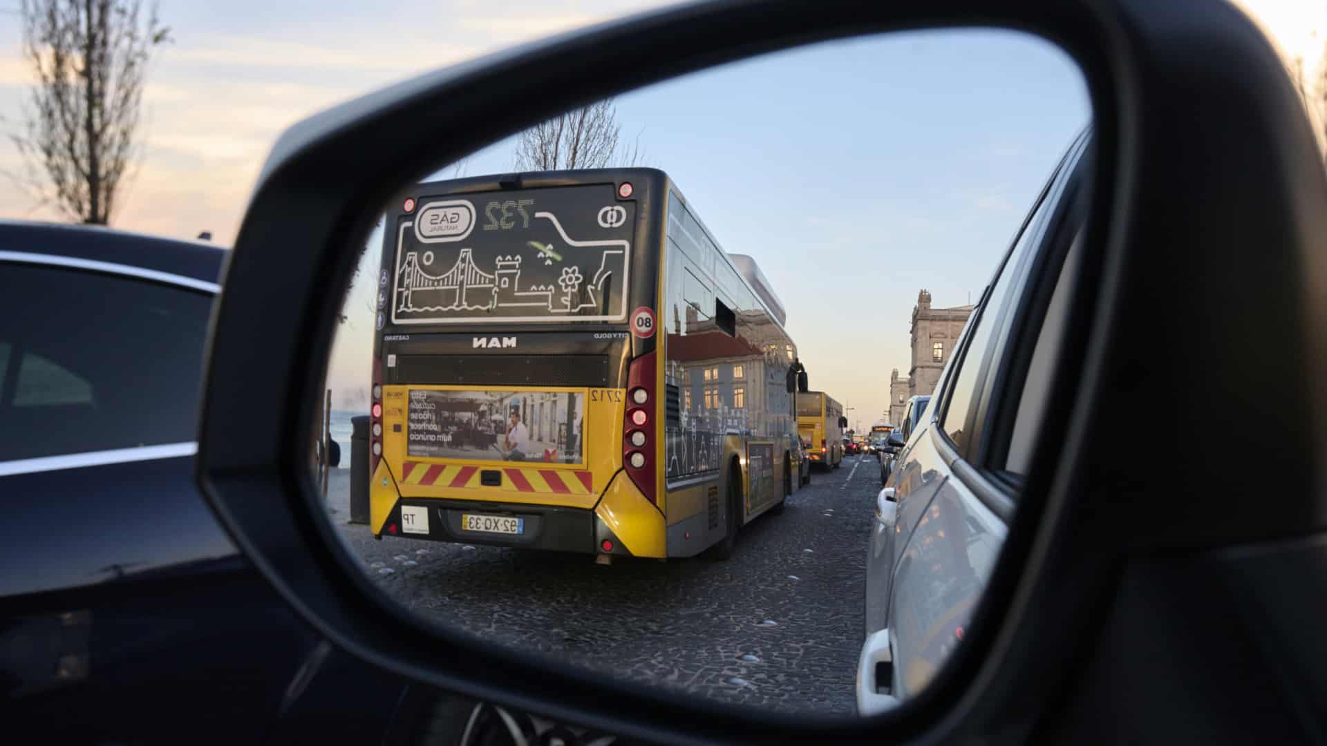 Au moins 7 blessés dans un accident impliquant deux autobus à Damaia.