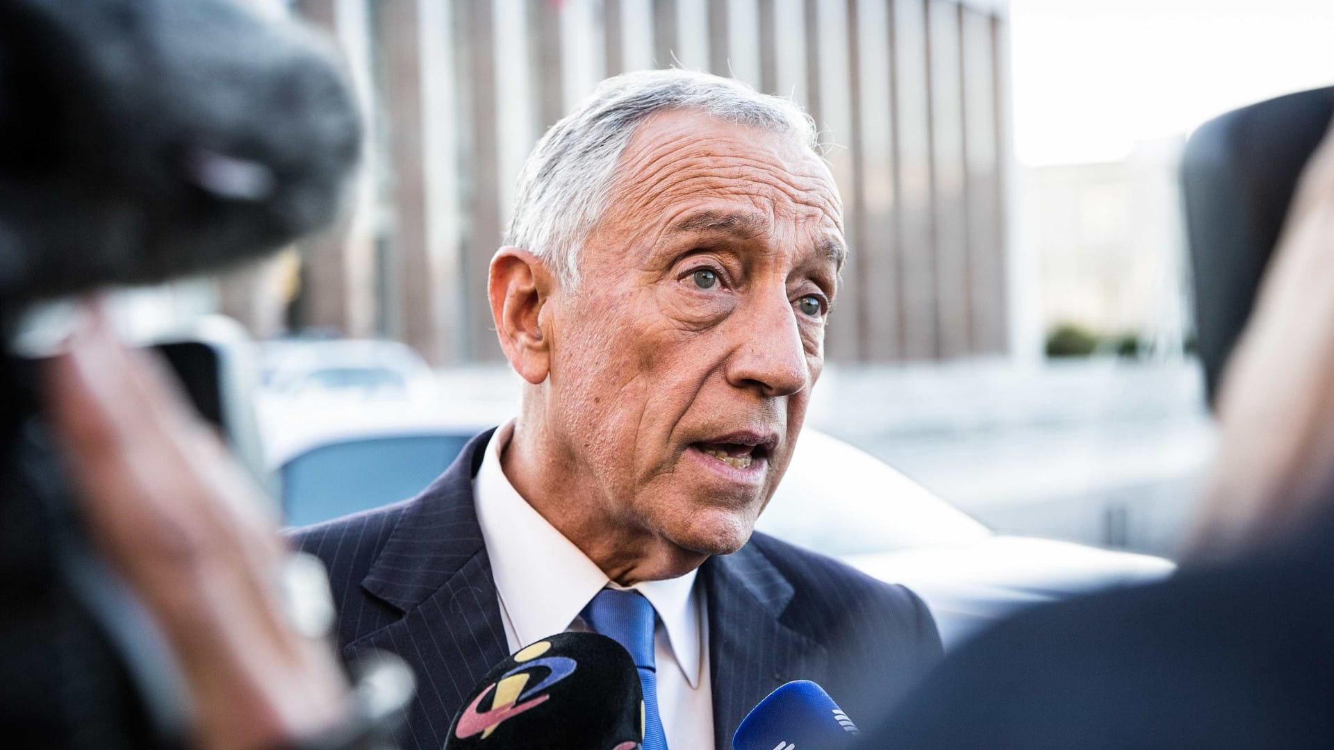 "Ce pays des incendies n'est pas toujours compris par l'autre partie"