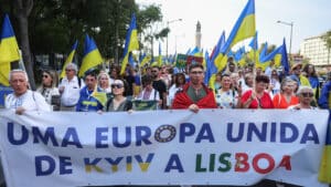 Cinq cents personnes se sont réunies à Lisbonne pour célébrer l'indépendance de l'Ukraine.
