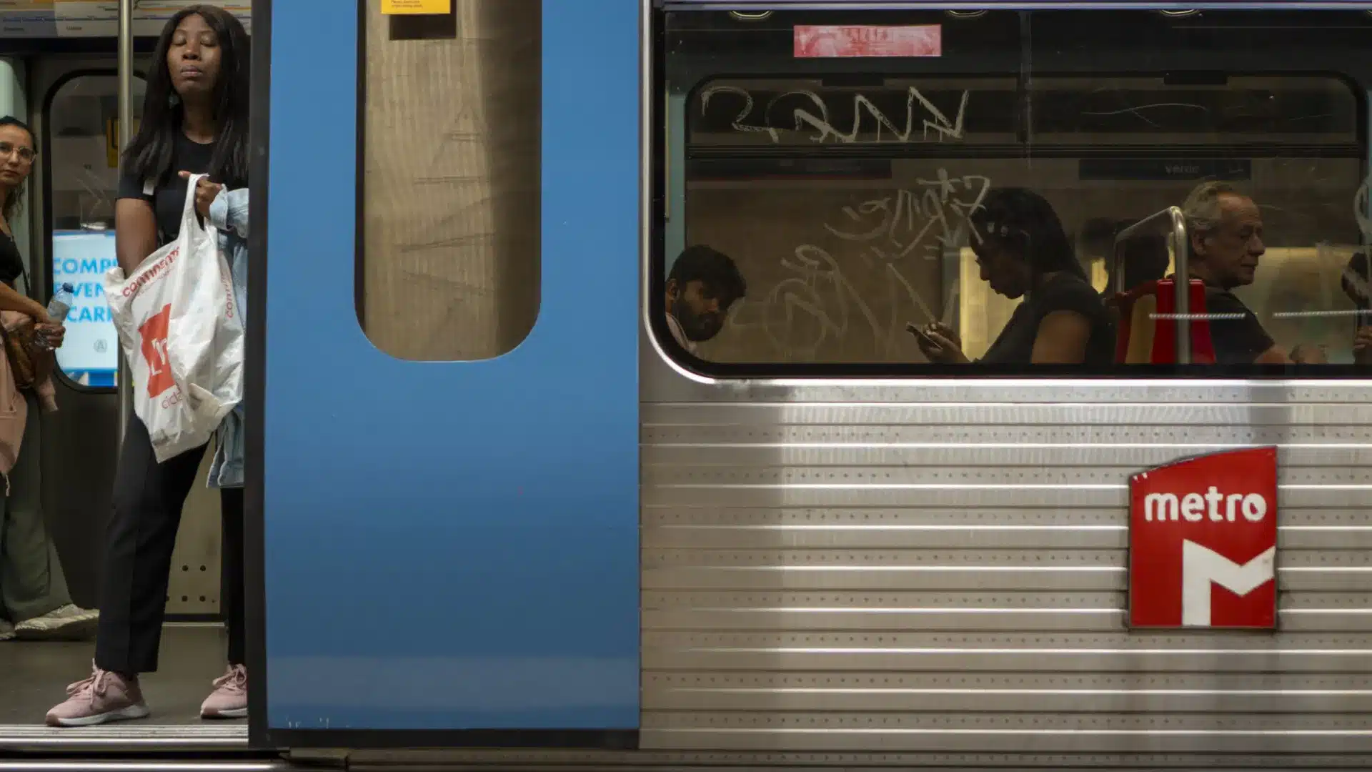 Circulation sur la ligne bleue du métro de Lisbonne avec des "perturbations"