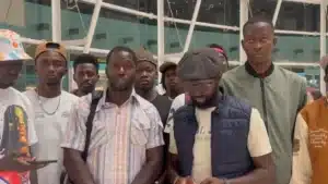Des étudiants de Bissau retenus à l'aéroport de Lisbonne en raison de l'absence de documents.