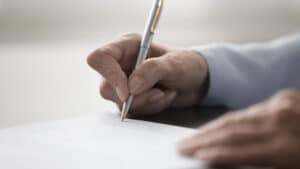 Embauche à durée déterminée des retraités : Alors, que propose le Gouvernement ?
