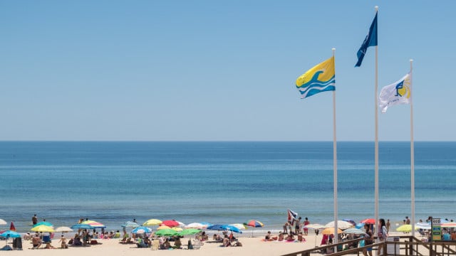 Há três praias algarvias interditas a banhos. Água está contaminada