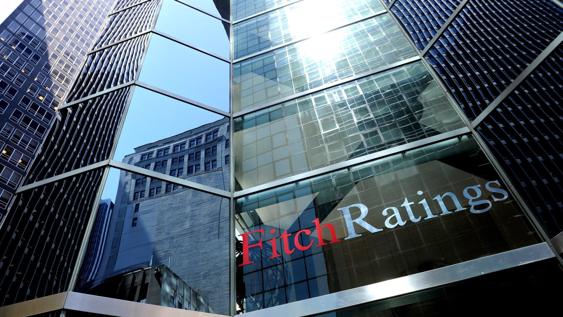 Fitch maintient la note du Mozambique à CCC mais aggrave les prévisions économiques.