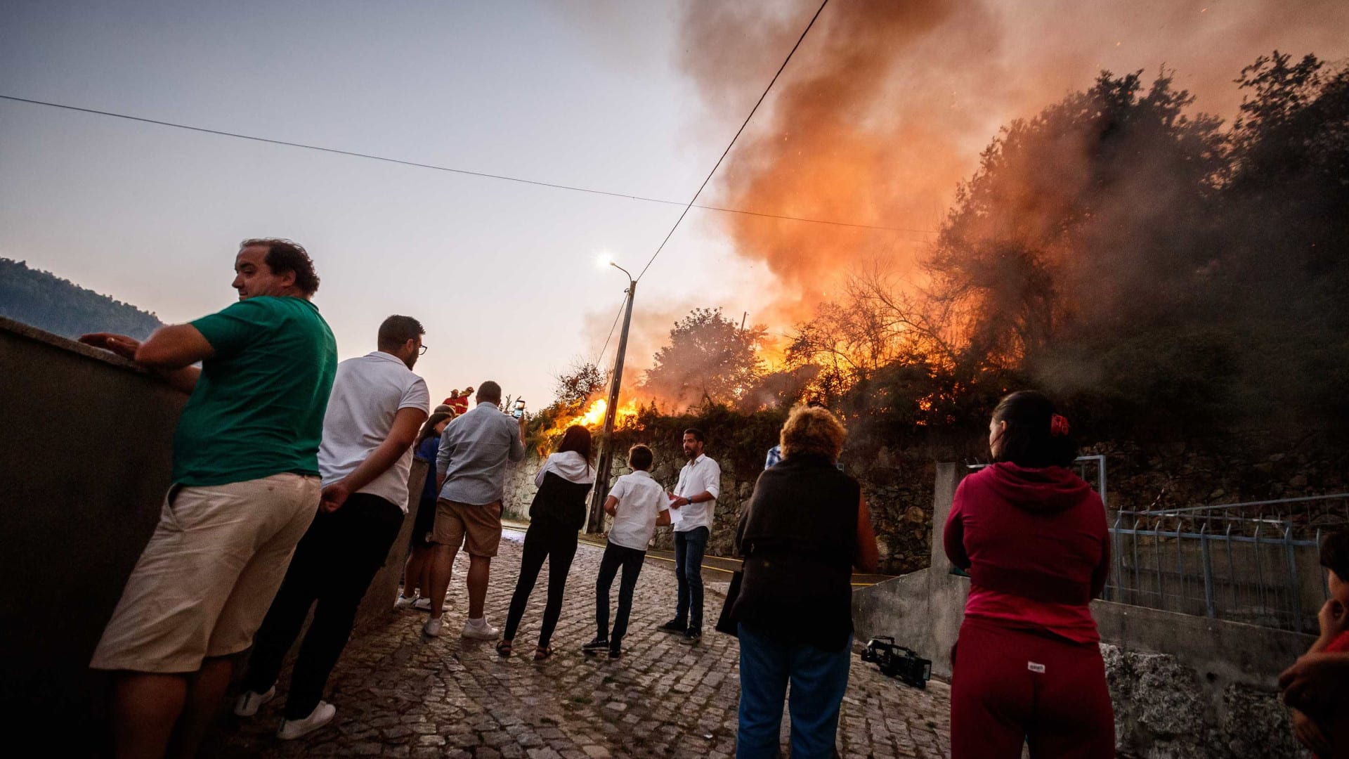 Front actif à Arganil menace encore une fois Pampilhosa da Serra.