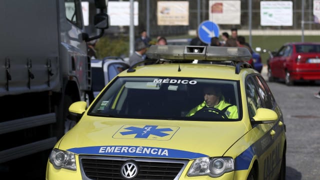 Homme de 56 ans meurt à Marvão. Le SMUR aurait été inopérationnel.