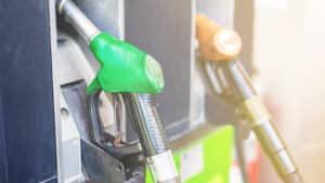 Il y a déjà des prévisions pour les prix des carburants (et elles sont bonnes). Vérifiez-les.