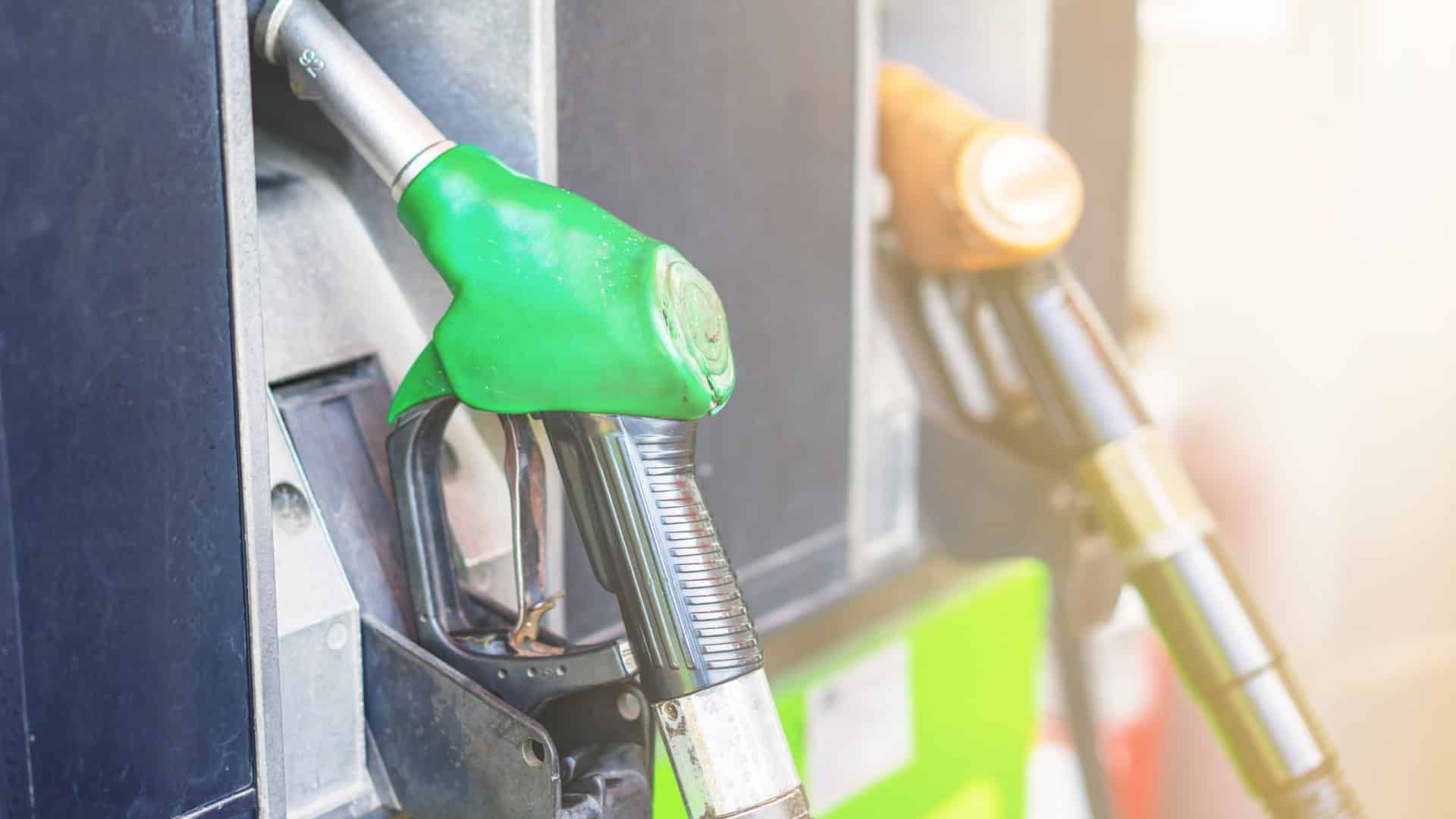 Il y a déjà des prévisions pour les prix des carburants (et elles sont bonnes). Vérifiez-les.